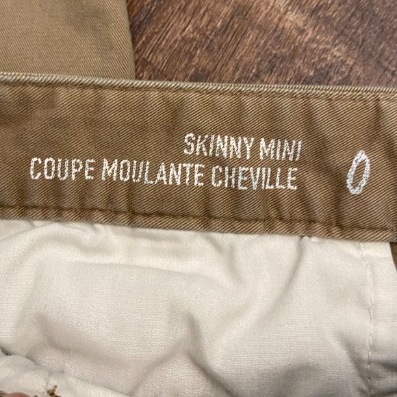 GAP Skinny Mini Khakis - Size 0 - Picture 5 of 8